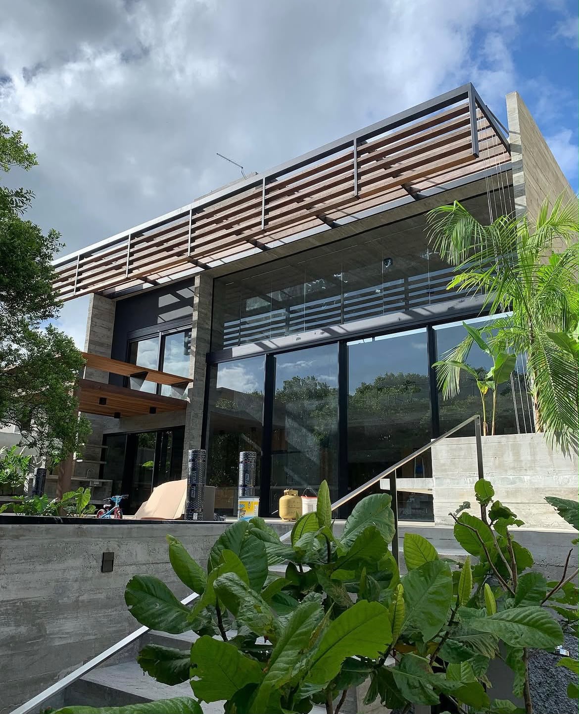 Residência contemporânea acompanhada pela SET Obras